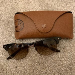 Women’s Ray Ban Sunglasses